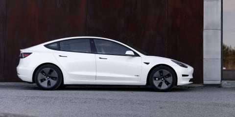 Tesla Model 3 Long Range (AWD)-Företag